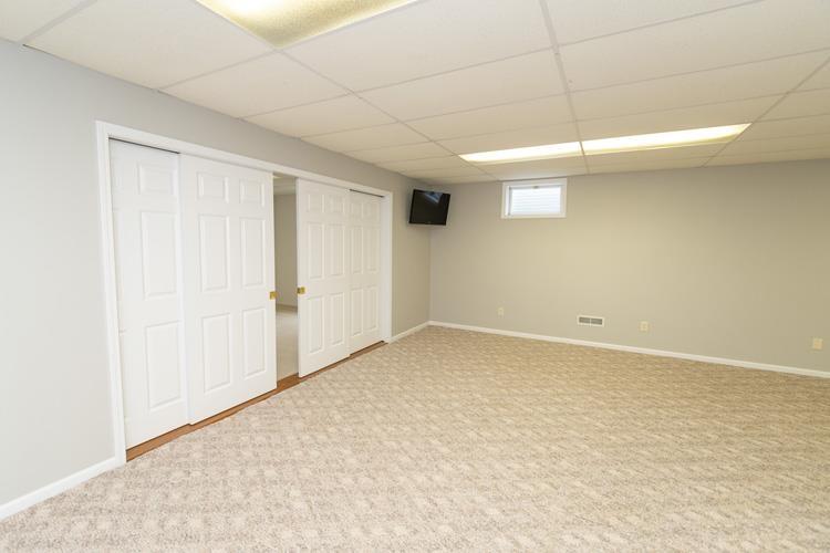 719 Mohawk Drive Nappanee, IN 46550 - Photo 29 of 36