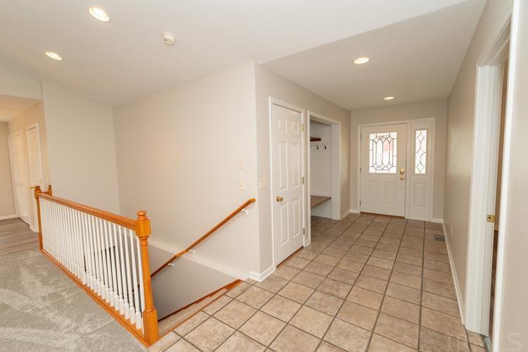 719 Mohawk Drive Nappanee, IN 46550 - Photo 6 of 36