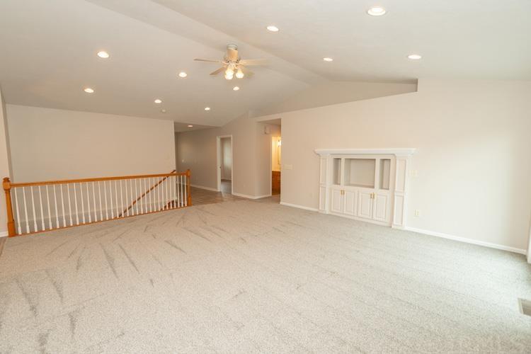 719 Mohawk Drive Nappanee, IN 46550 - Photo 7 of 36