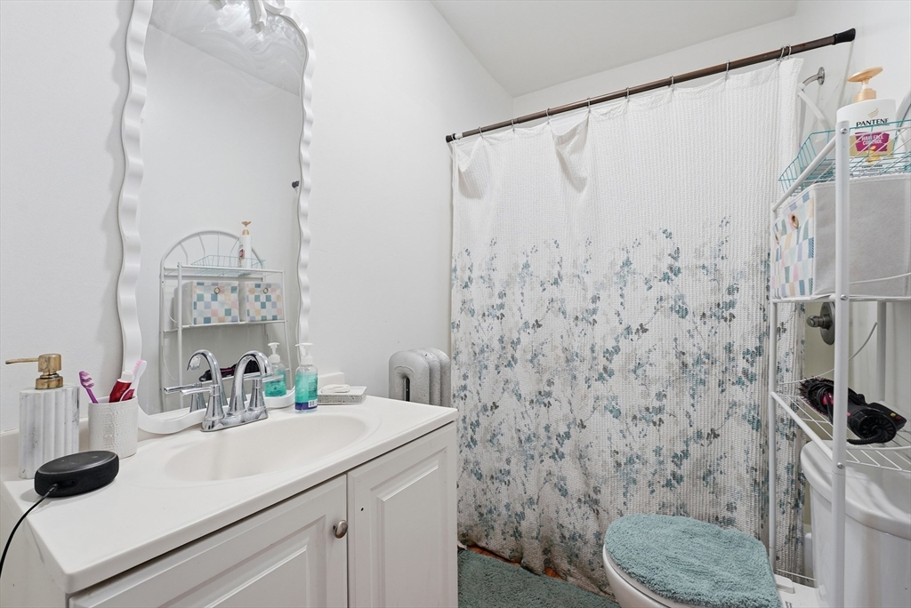 161 New Bridge Street West Springfield, MA 01089 - Photo 8 of 38