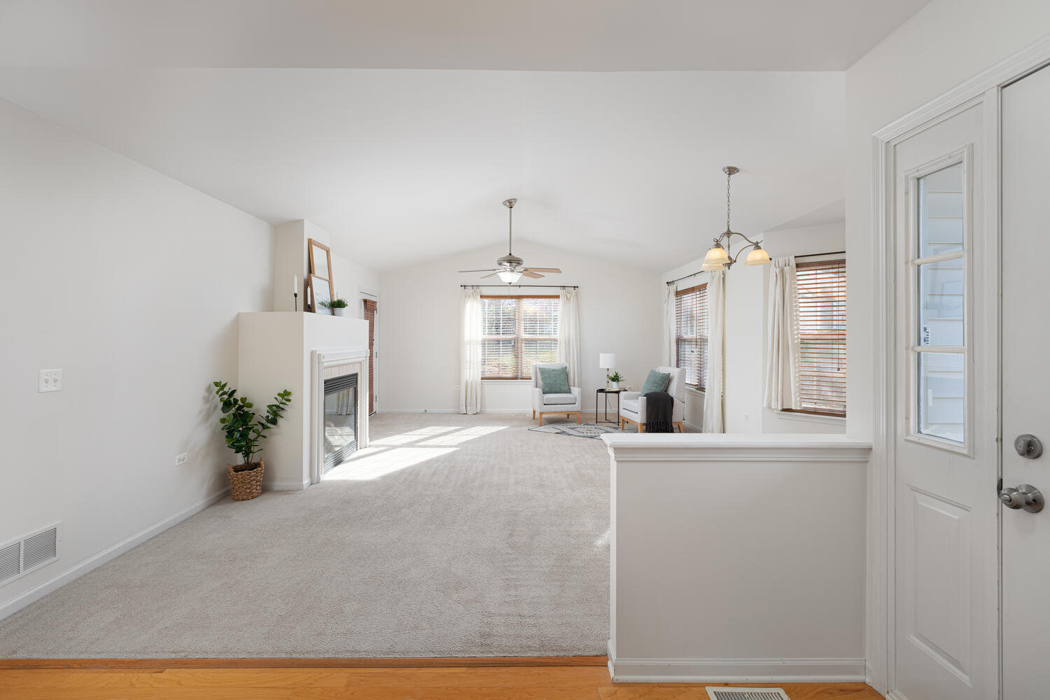 31 Rolling Oaks Road, Unit A Sugar Grove, IL 60554 - Photo 5 of 25 a view of a living room and window