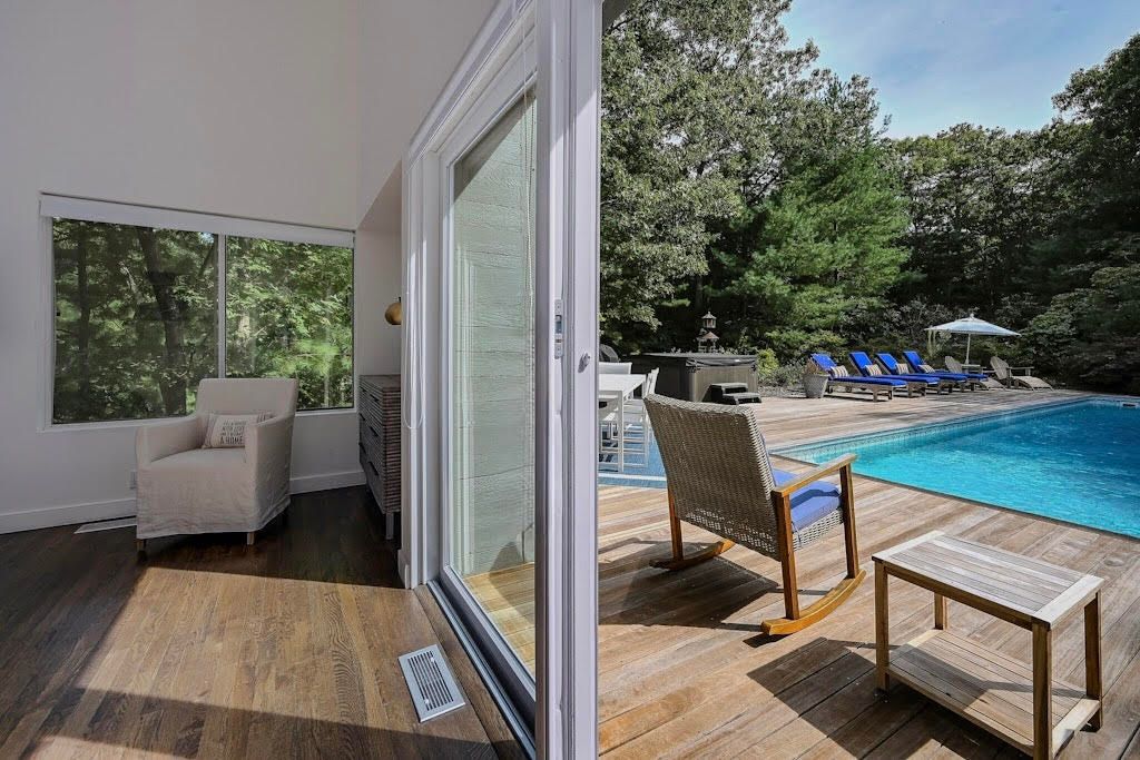 12 Rose Hill Road East Hampton, NY 11937 - Photo 8 of 17