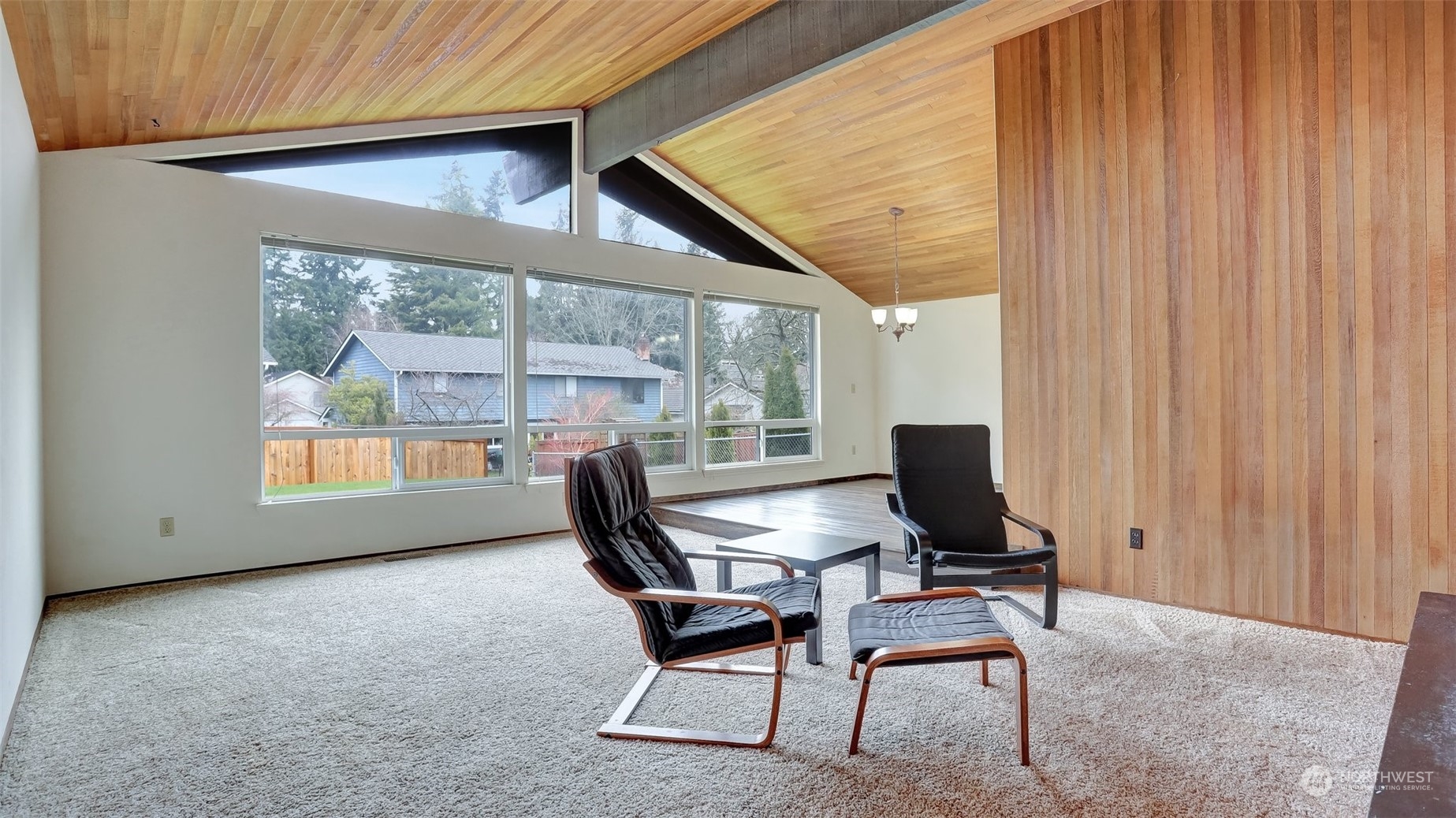 16726 157th Avenue Southeast Renton, WA 98058 - Photo 5 of 32 Gallery Image 5