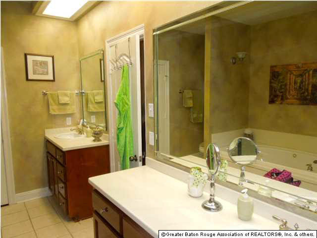 17210 Rue Village Prairieville, LA 70769 - Photo 9 of 13 Gallery Image 9