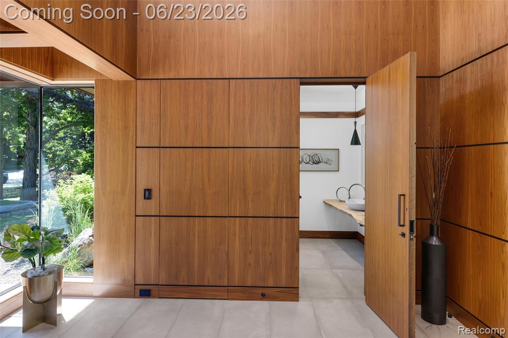 2700 Squirrel Road Bloomfield Hills, MI 48304 - Photo 28 of 83