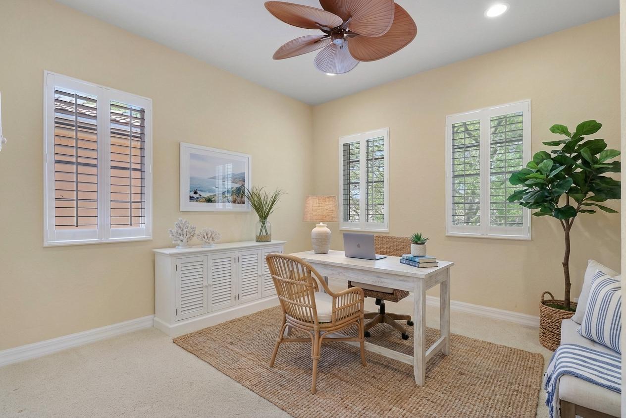 138 Tallow Trail Jupiter, FL 33458 - Photo 17 of 38 a dining room with furniture and window