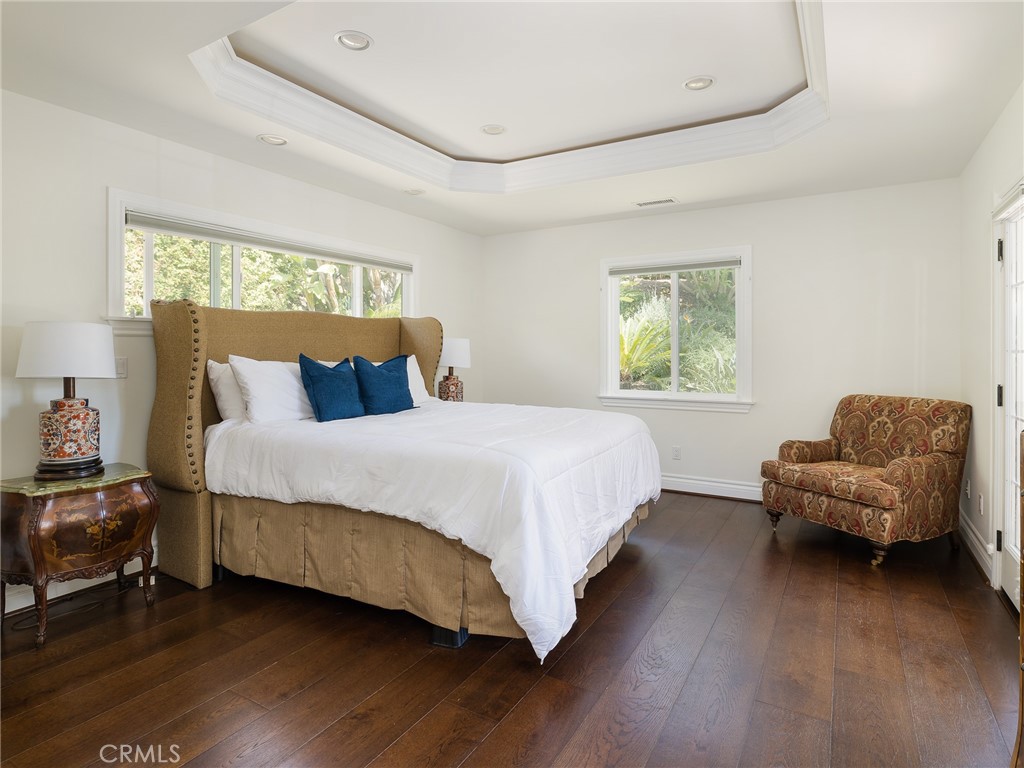 8 Stallion Road Rancho Palos Verdes, CA 90275 - Photo 23 of 56 a bedroom with a bed and a couch