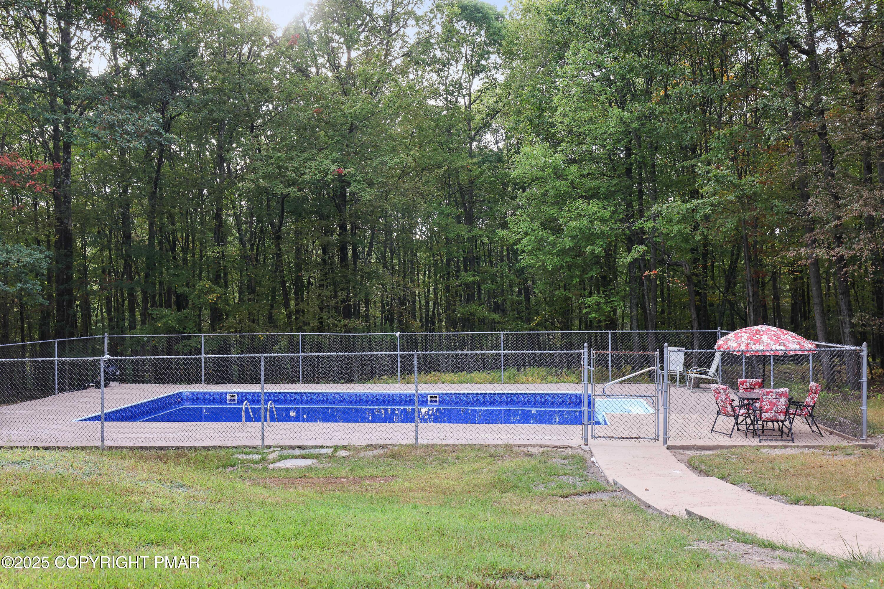 161 Shepherd Lane Swiftwater, PA 18370 - Photo 35 of 45 RBR55092