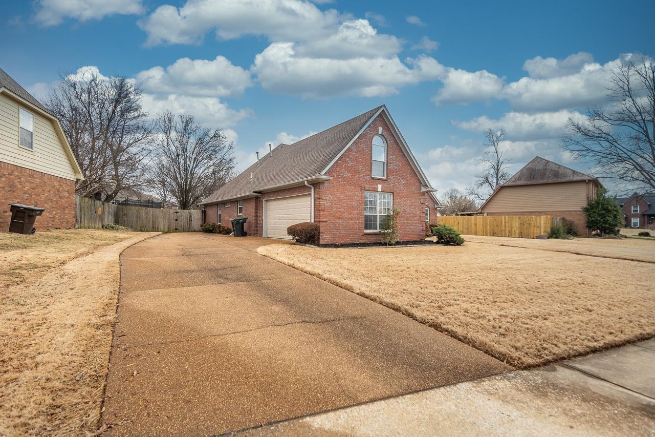 6701 Forrest Circle Bartlett, TN 38135 - Photo 3 of 28