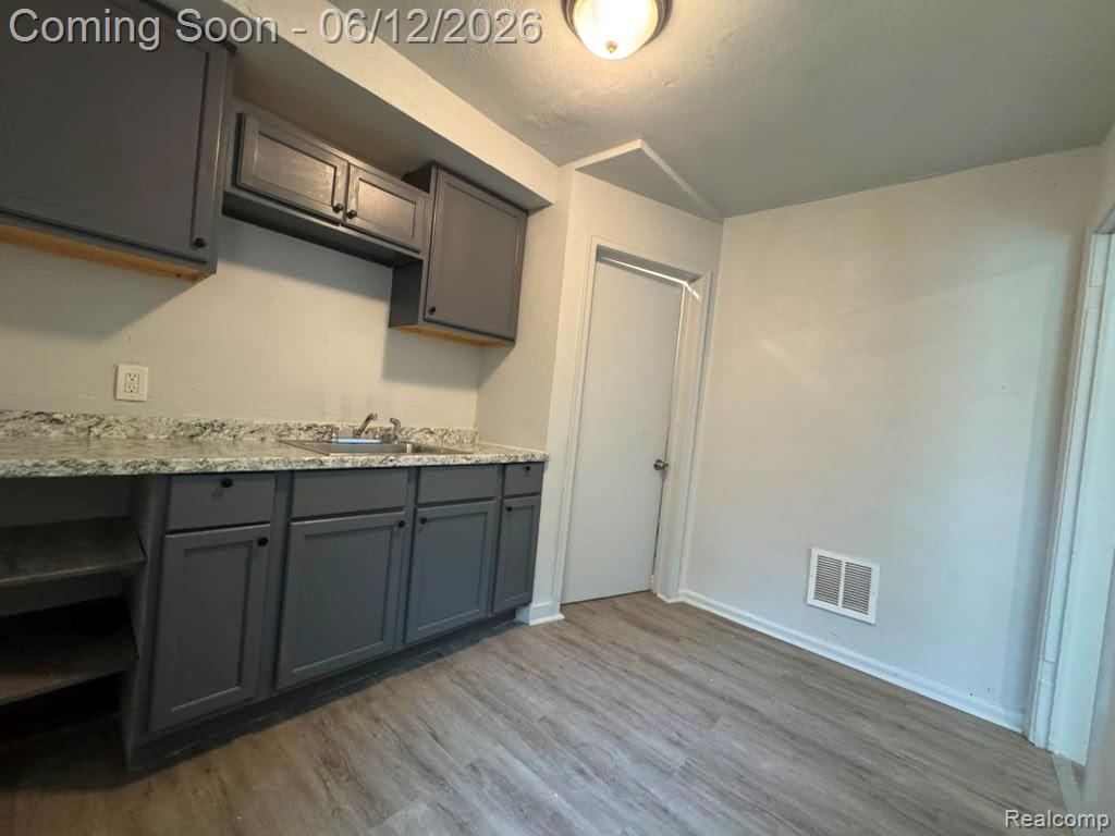12651 Kelly Road Detroit, MI 48224 - Photo 8 of 13