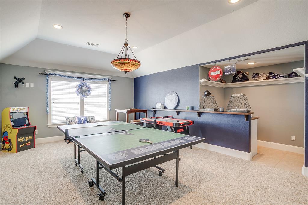 253 Bayne Road Haslet, TX 76052 - Photo 30 of 40 a room with furniture and window