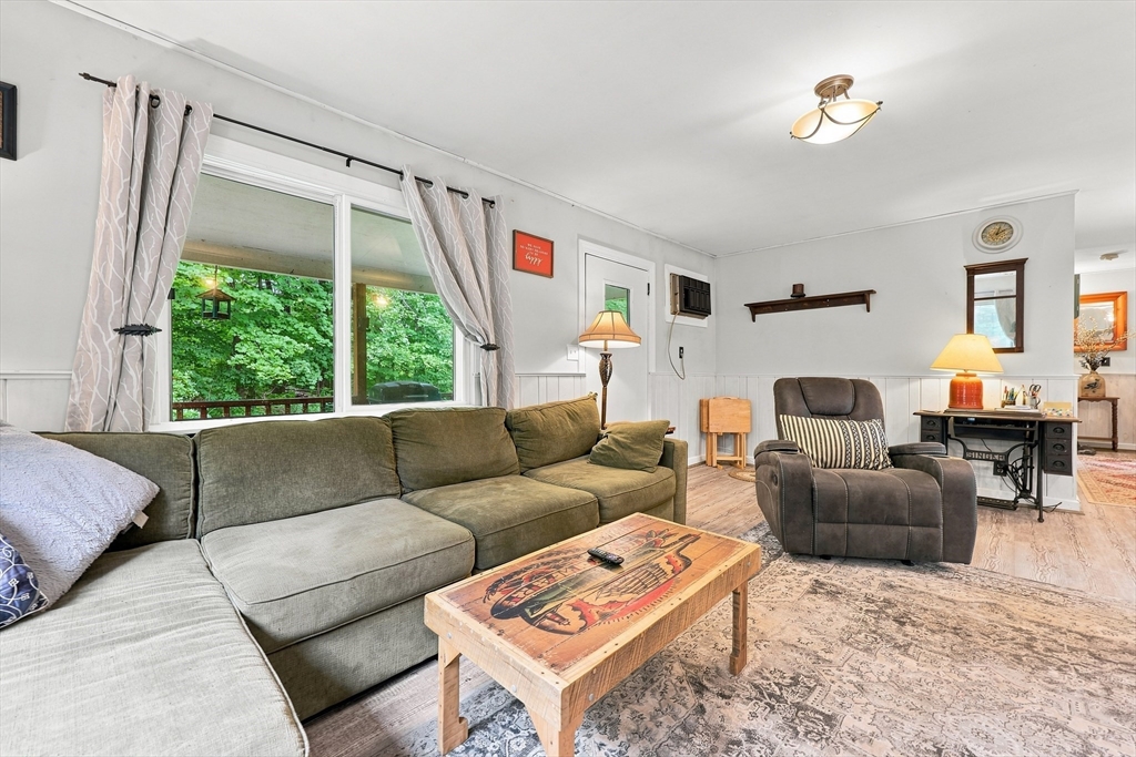 145 Brooks Village Road Templeton, MA 01468 - Photo 7 of 41 Gallery Image 7