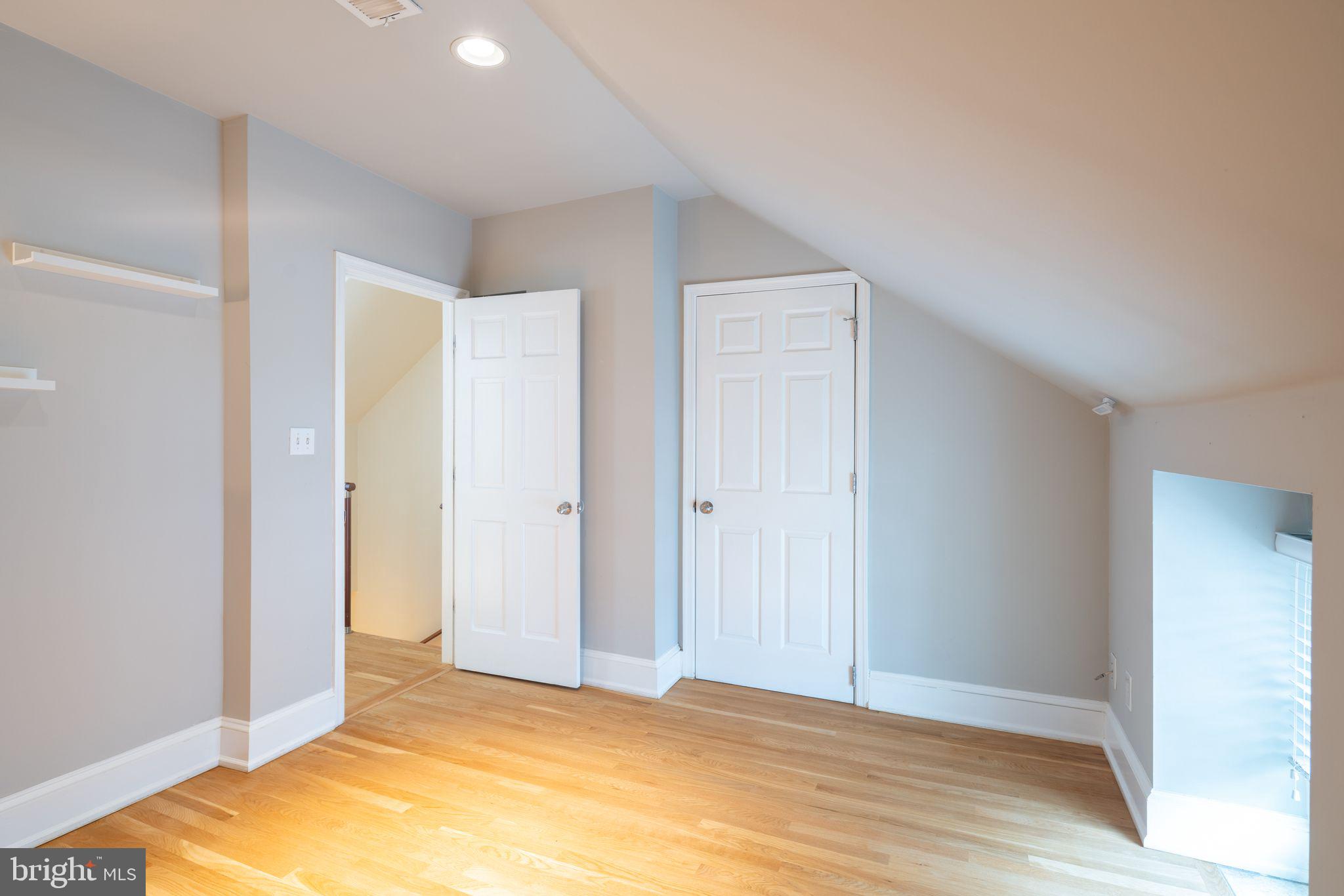 110 Roxborough Avenue Philadelphia, PA 19127 - Photo 11 of 25