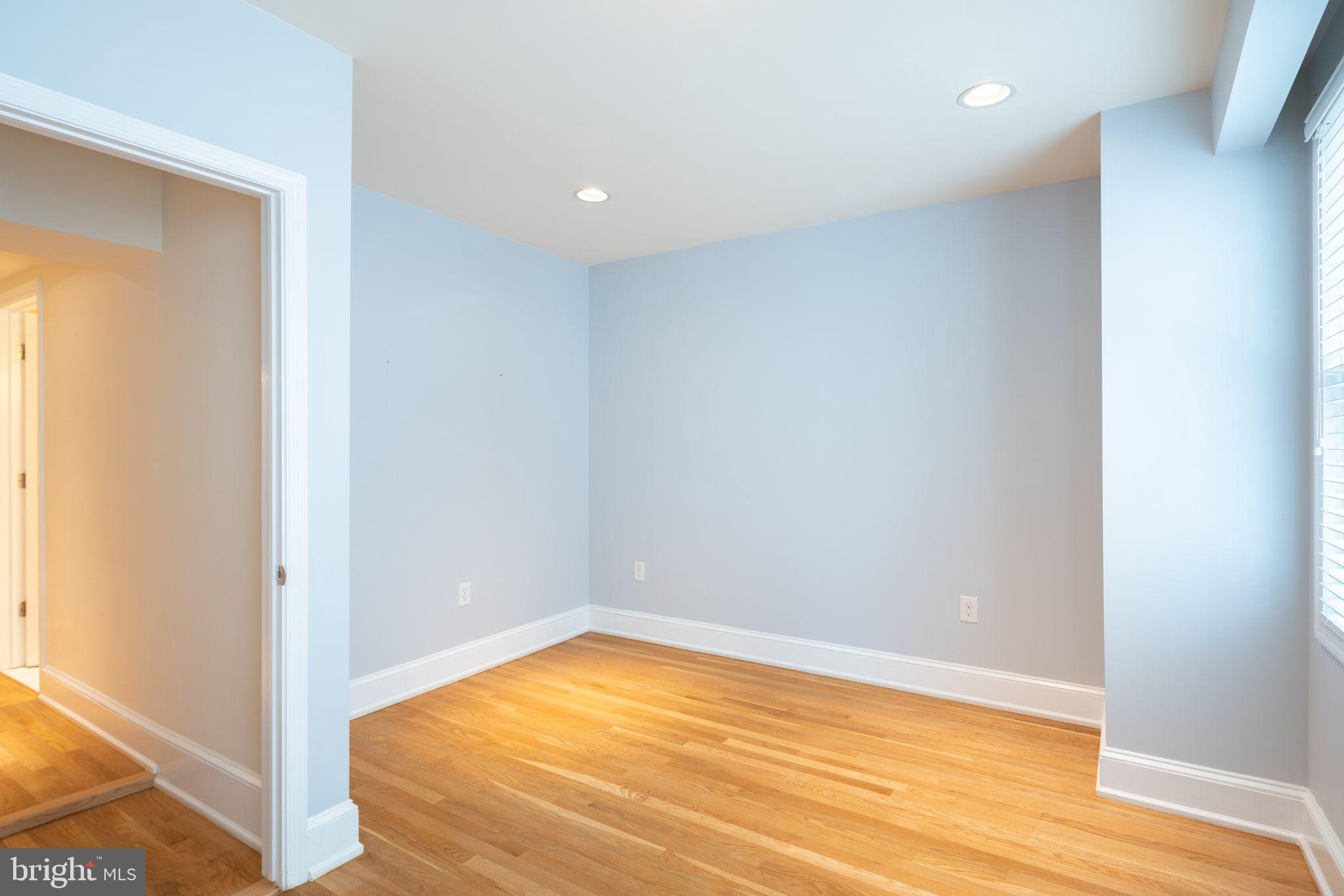 110 Roxborough Avenue Philadelphia, PA 19127 - Photo 17 of 25