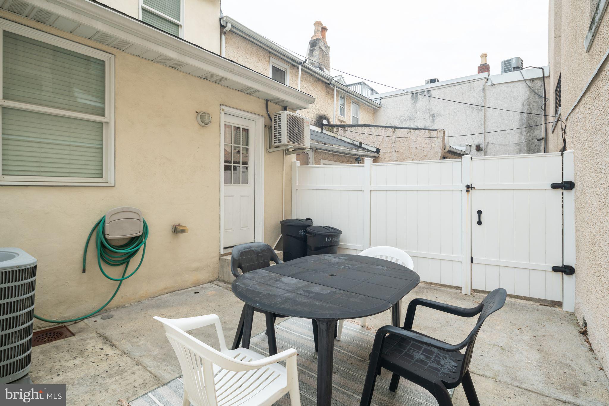 110 Roxborough Avenue Philadelphia, PA 19127 - Photo 23 of 25