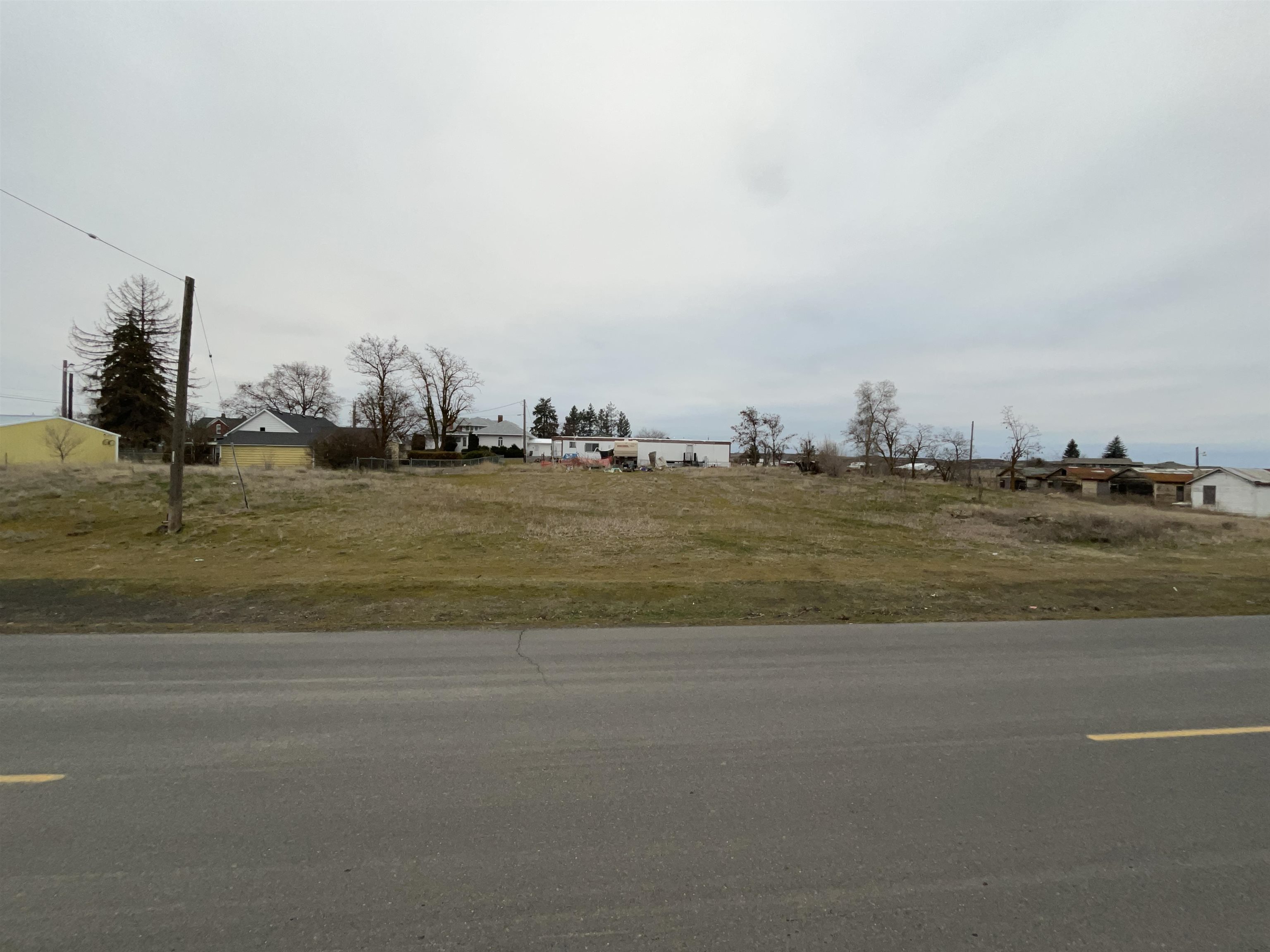 718 West 1st Street Sprague, WA 99032 - Photo 2 of 3