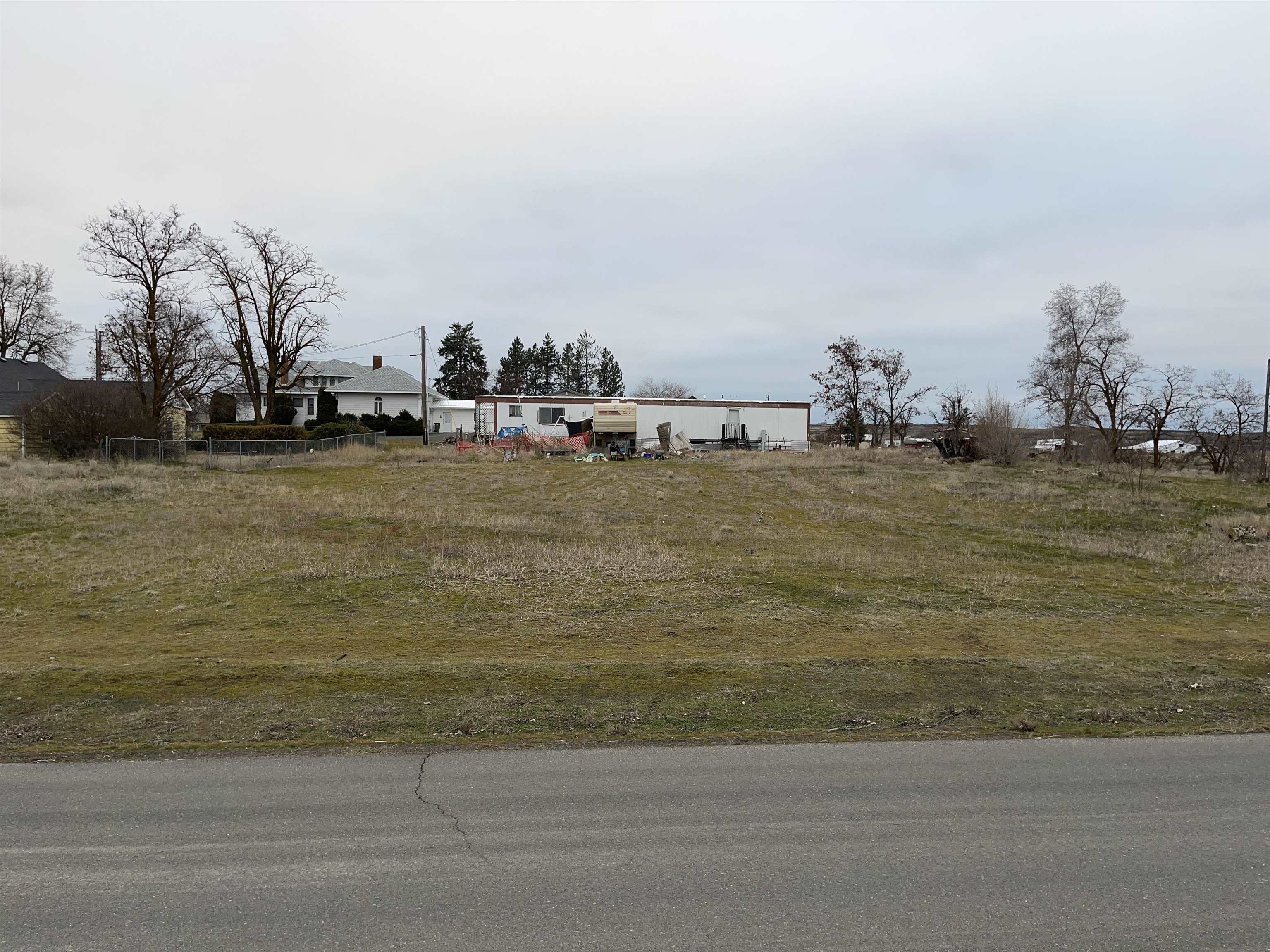 718 West 1st Street Sprague, WA 99032 - Photo 3 of 3