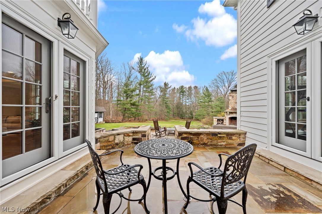33285 Woodleigh Road Cleveland, OH 44124 - Photo 47 of 50