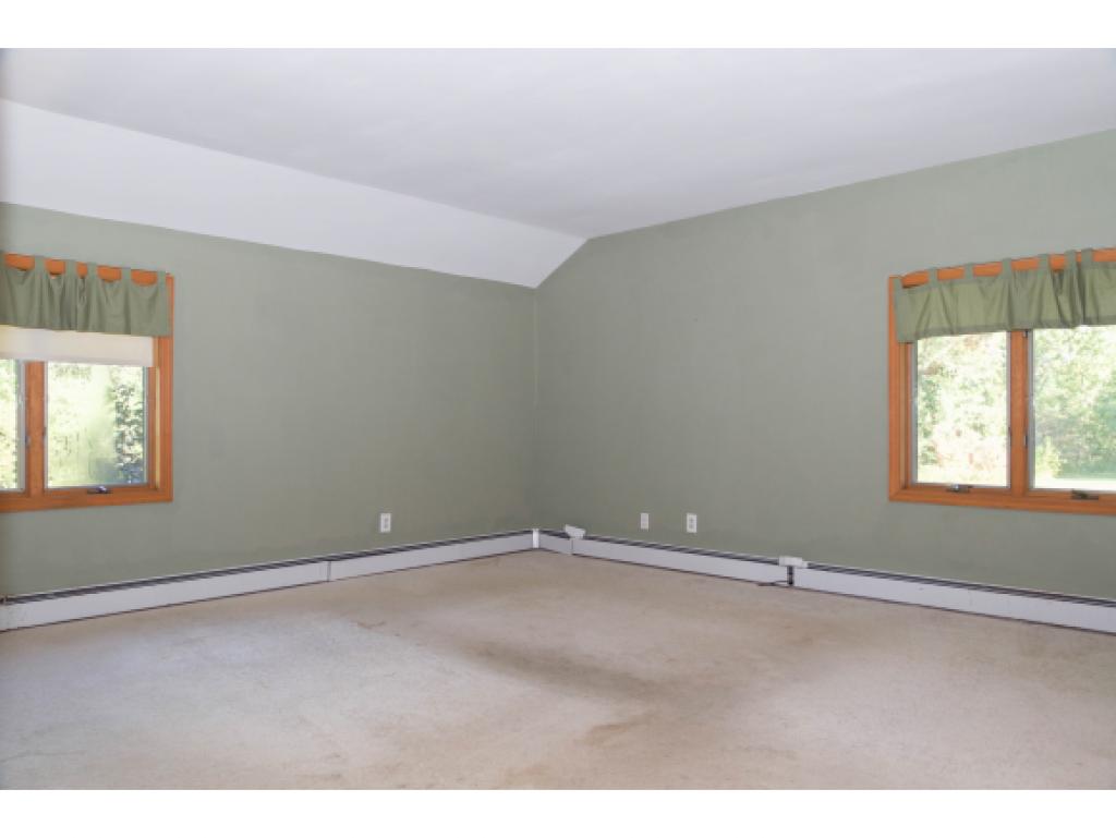 254 Old Farm Road Richmond, VT 05477 - Photo 11 of 36 Gallery Image 11