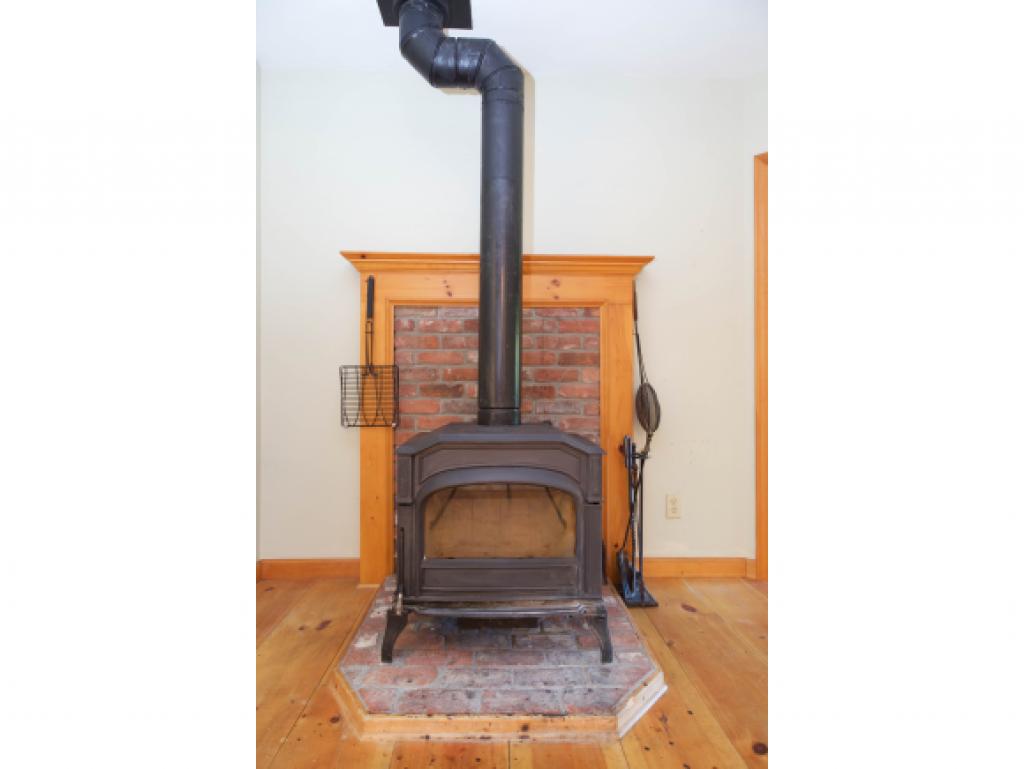 254 Old Farm Road Richmond, VT 05477 - Photo 13 of 36 Gallery Image 13