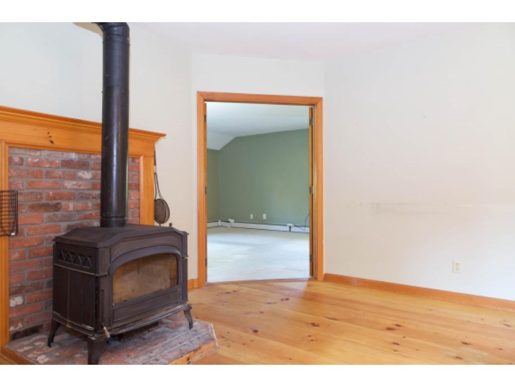 254 Old Farm Road Richmond, VT 05477 - Photo 10 of 36 Gallery Image 10