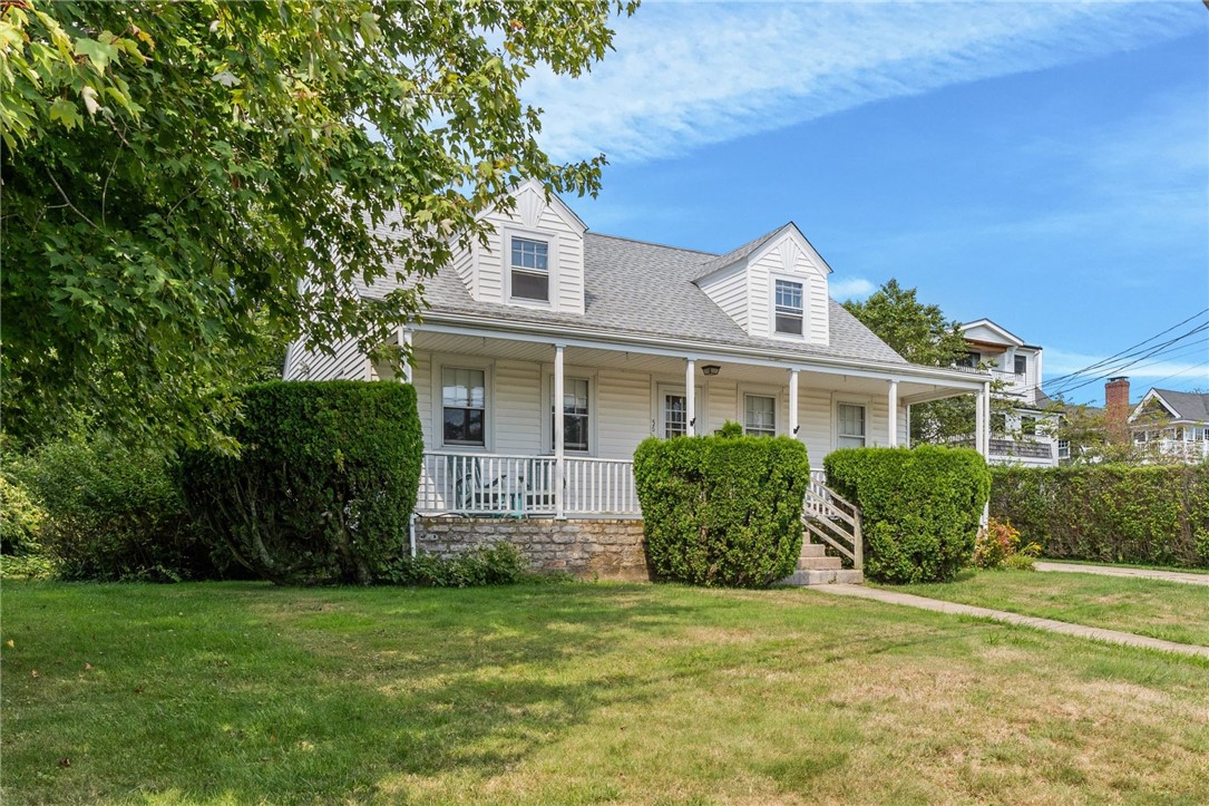 56 Ruggles Avenue, Unit 2 Newport, RI 02840 - Photo 2 of 27