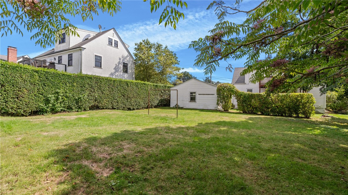 56 Ruggles Avenue, Unit 2 Newport, RI 02840 - Photo 24 of 27