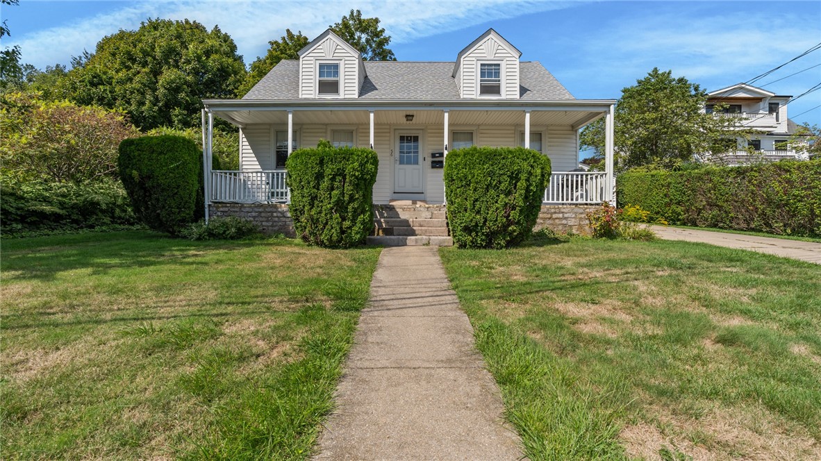 56 Ruggles Avenue, Unit 2 Newport, RI 02840 - Photo 3 of 27