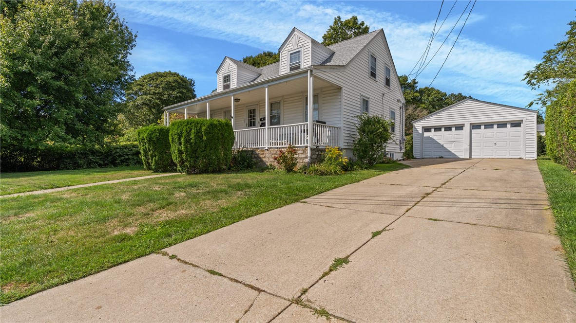 56 Ruggles Avenue, Unit 2 Newport, RI 02840 - Photo 5 of 27