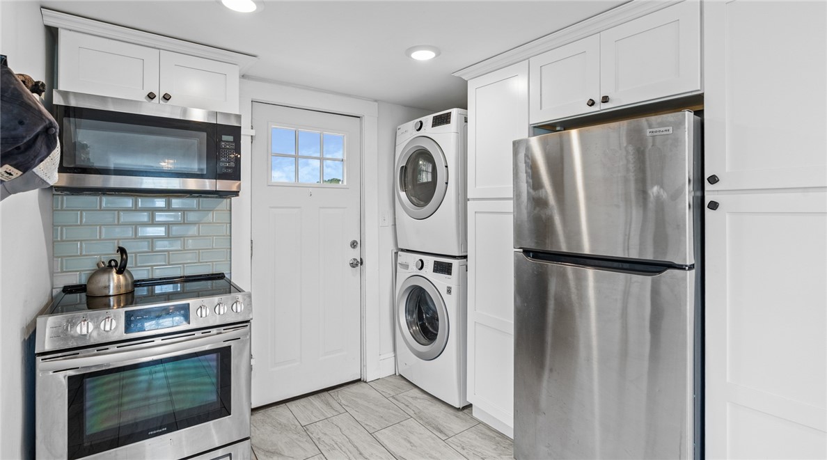 56 Ruggles Avenue, Unit 2 Newport, RI 02840 - Photo 10 of 27