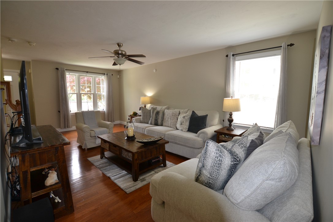 517 Pleasant Street Pawtucket, RI 02860 - Photo 10 of 24