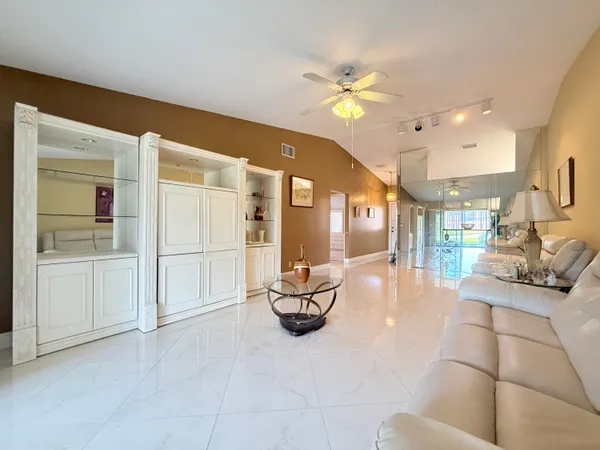 $219,000 | 809 Sky Pine Way, Unit F, Greenacres, FL 33415