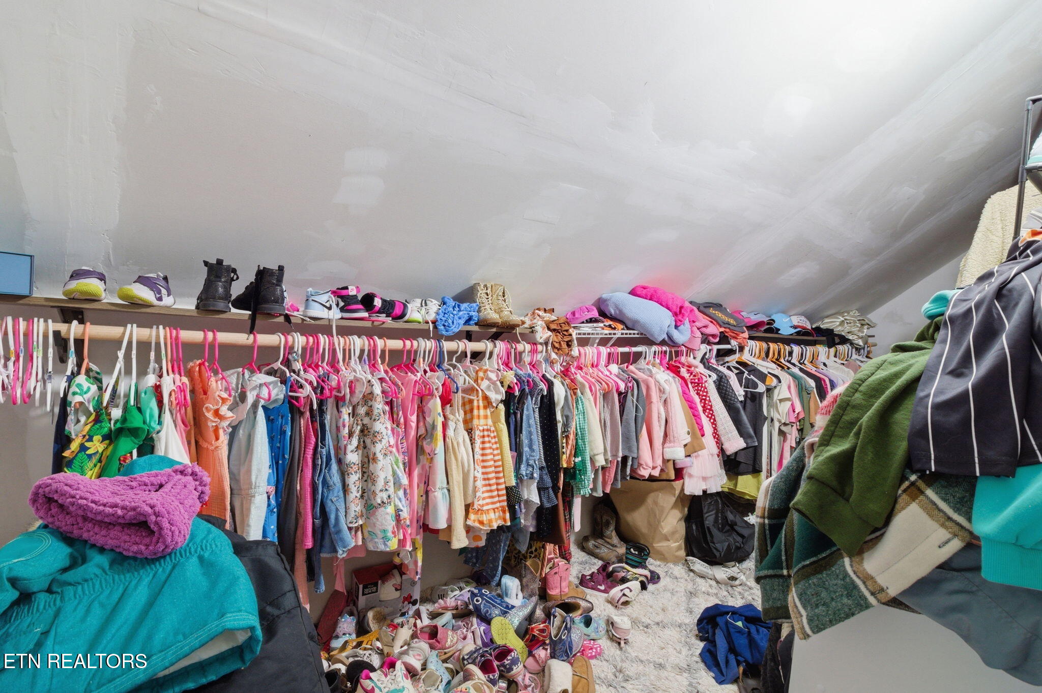 9427 Mascot Road Mascot, TN 37806 - Photo 25 of 37 32-web-or-mls-DZ3A9560