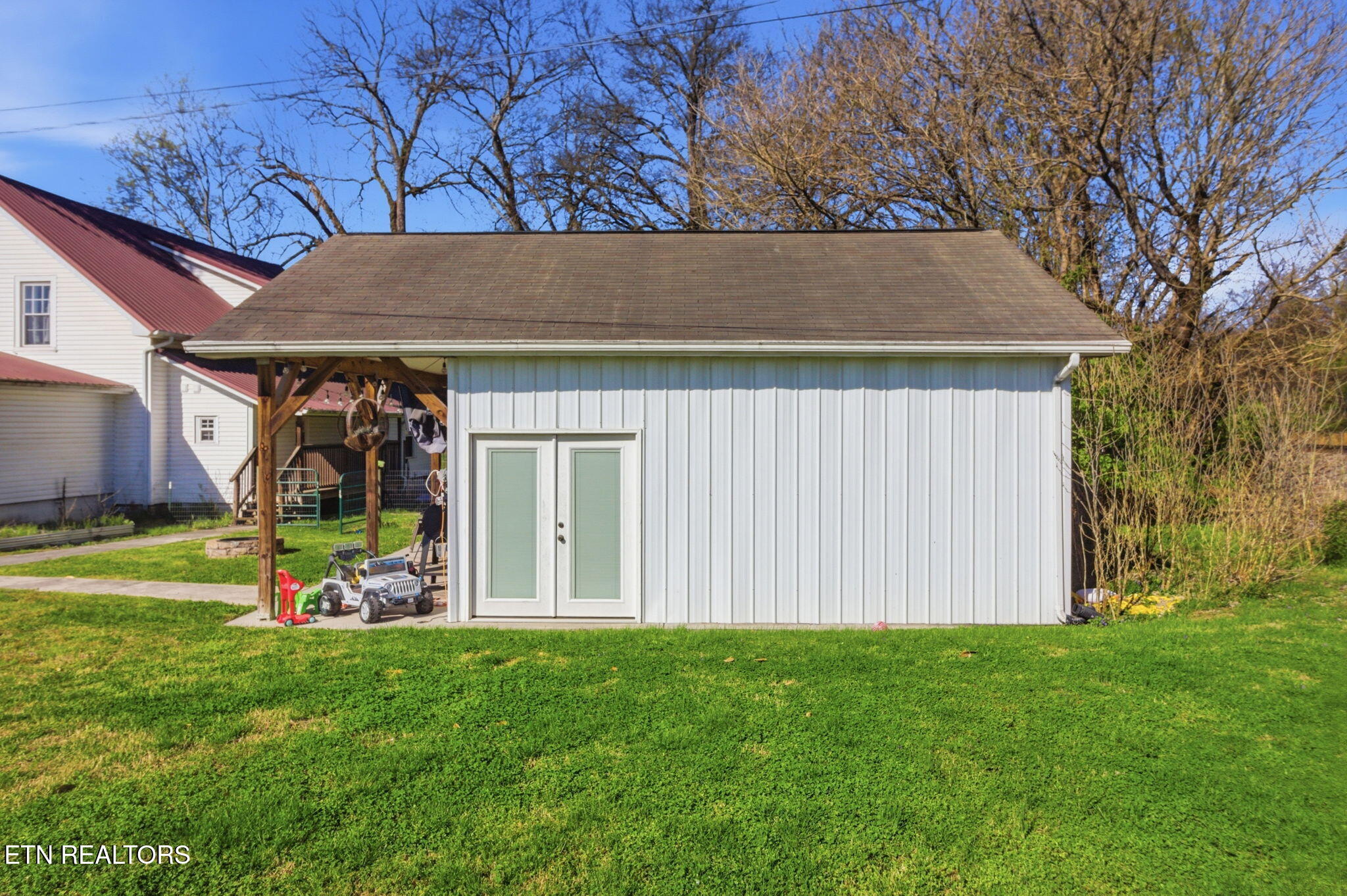 9427 Mascot Road Mascot, TN 37806 - Photo 35 of 37 7-web-or-mls-DZ3A9424
