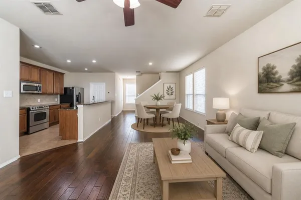 $2,995 | 7416 Coronado Avenue, Unit 18, Dallas, TX 75214