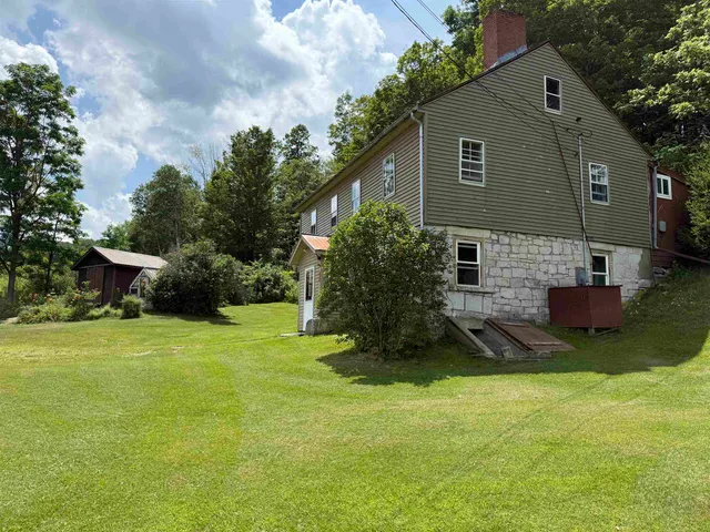 $375,000 | 622 South Main Street, Danby, VT 05739