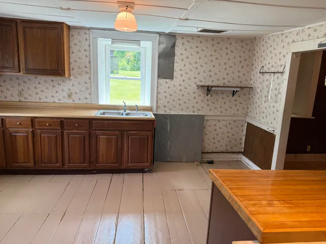 $375,000 | 622 South Main Street, Danby, VT 05739