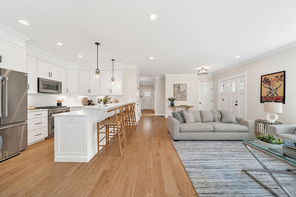 277 Brookline Street Needham, MA 02492 - Photo 4 of 32