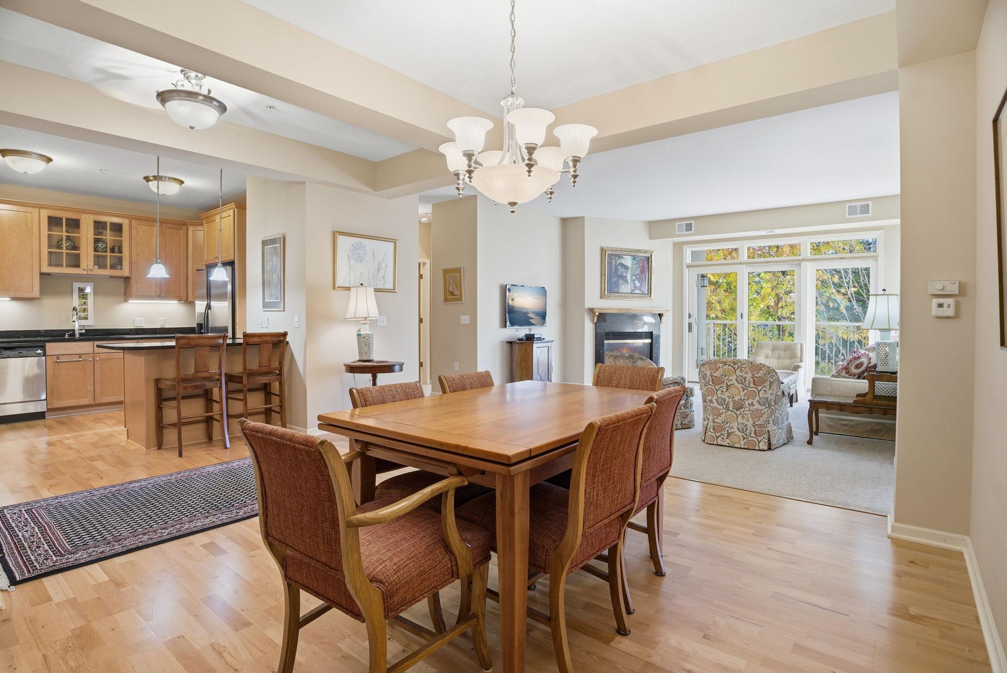 5250 Grandview Square, Unit 2311 Edina, MN 55436 - Photo 2 of 10