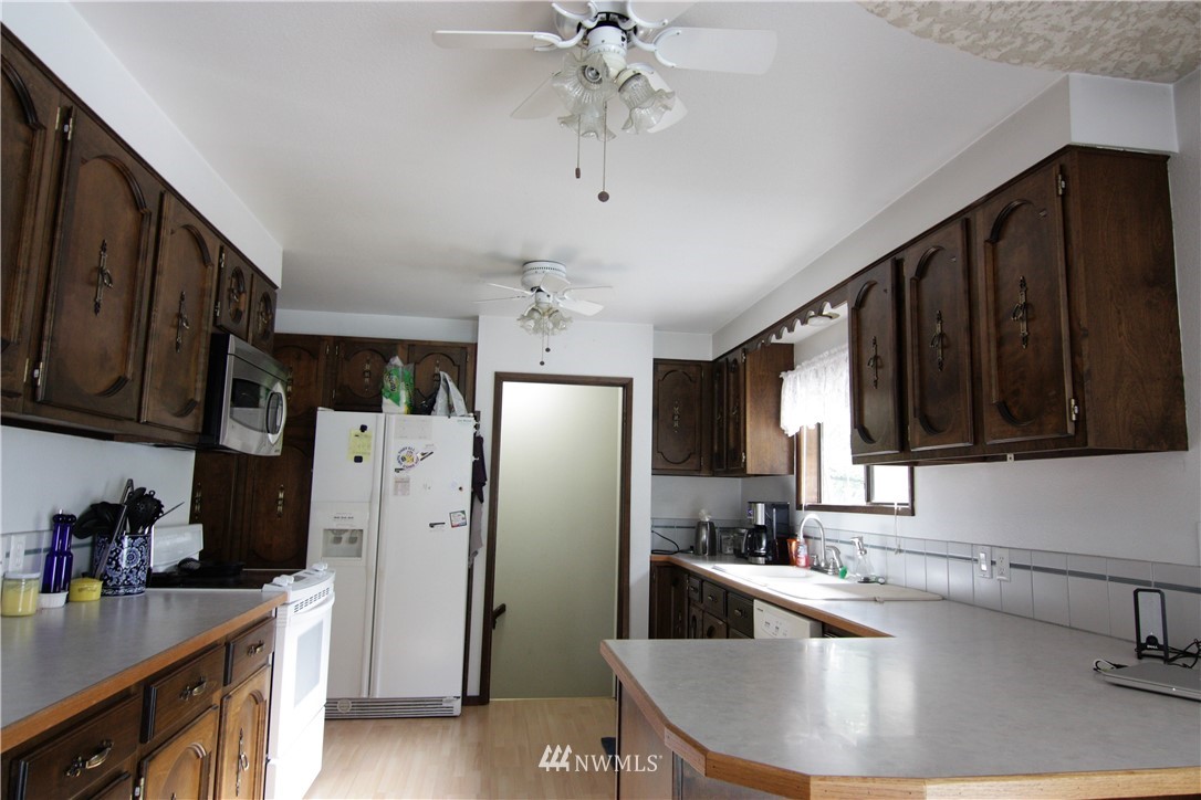 505 Melton Road Castle Rock, WA 98611 - Photo 13 of 38 Gallery Image 13
