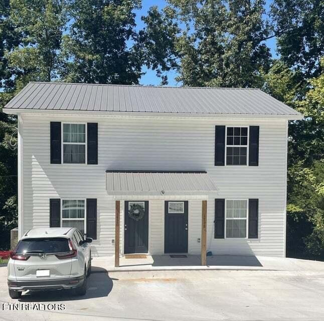 17181720 View Street Athens, TN 37303 - Photo 1 of 1 a front view of house with yard