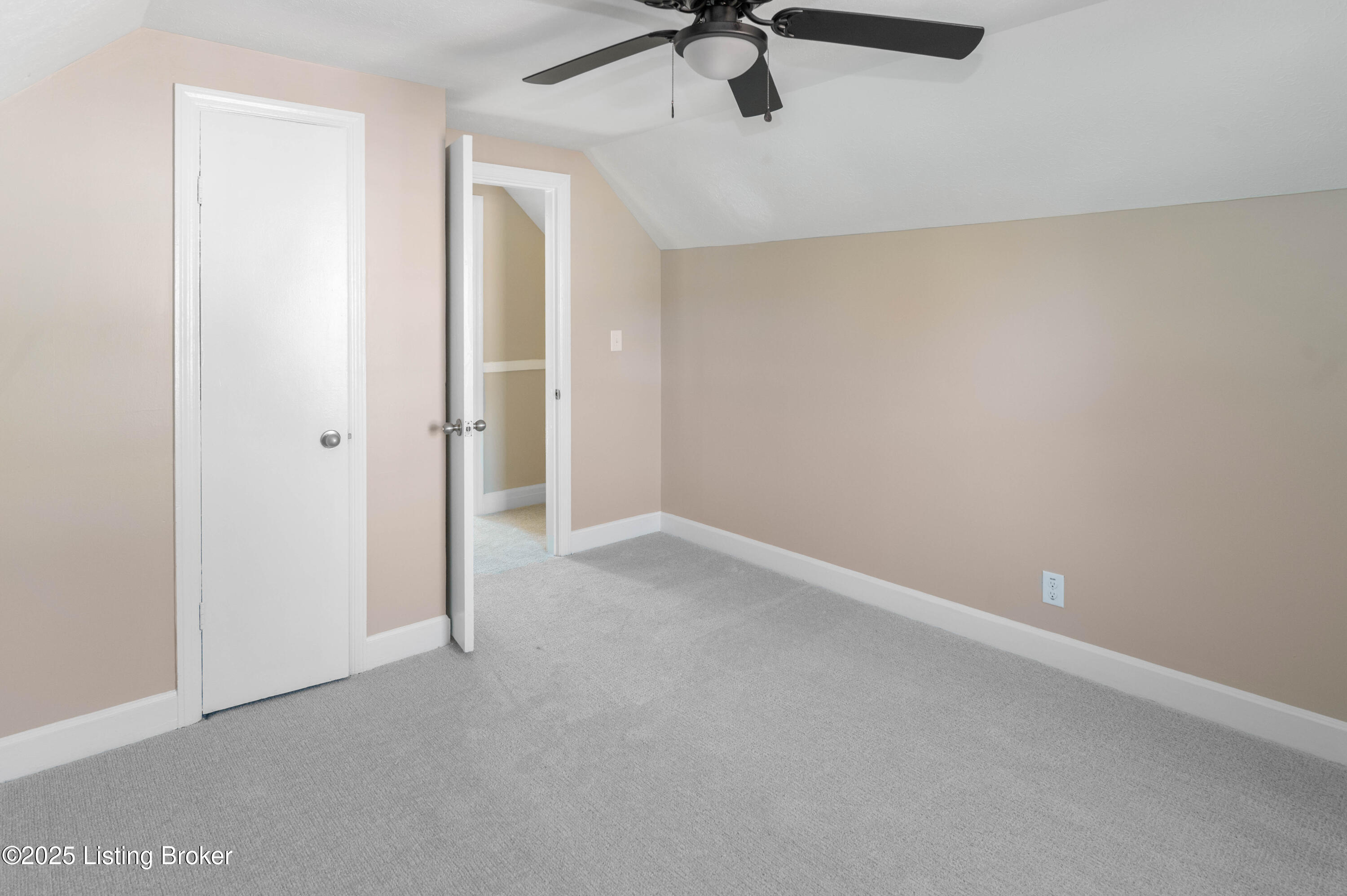 4622 Kiefer Road Louisville, KY 40216 - Photo 26 of 35 4622KeiferRd-25