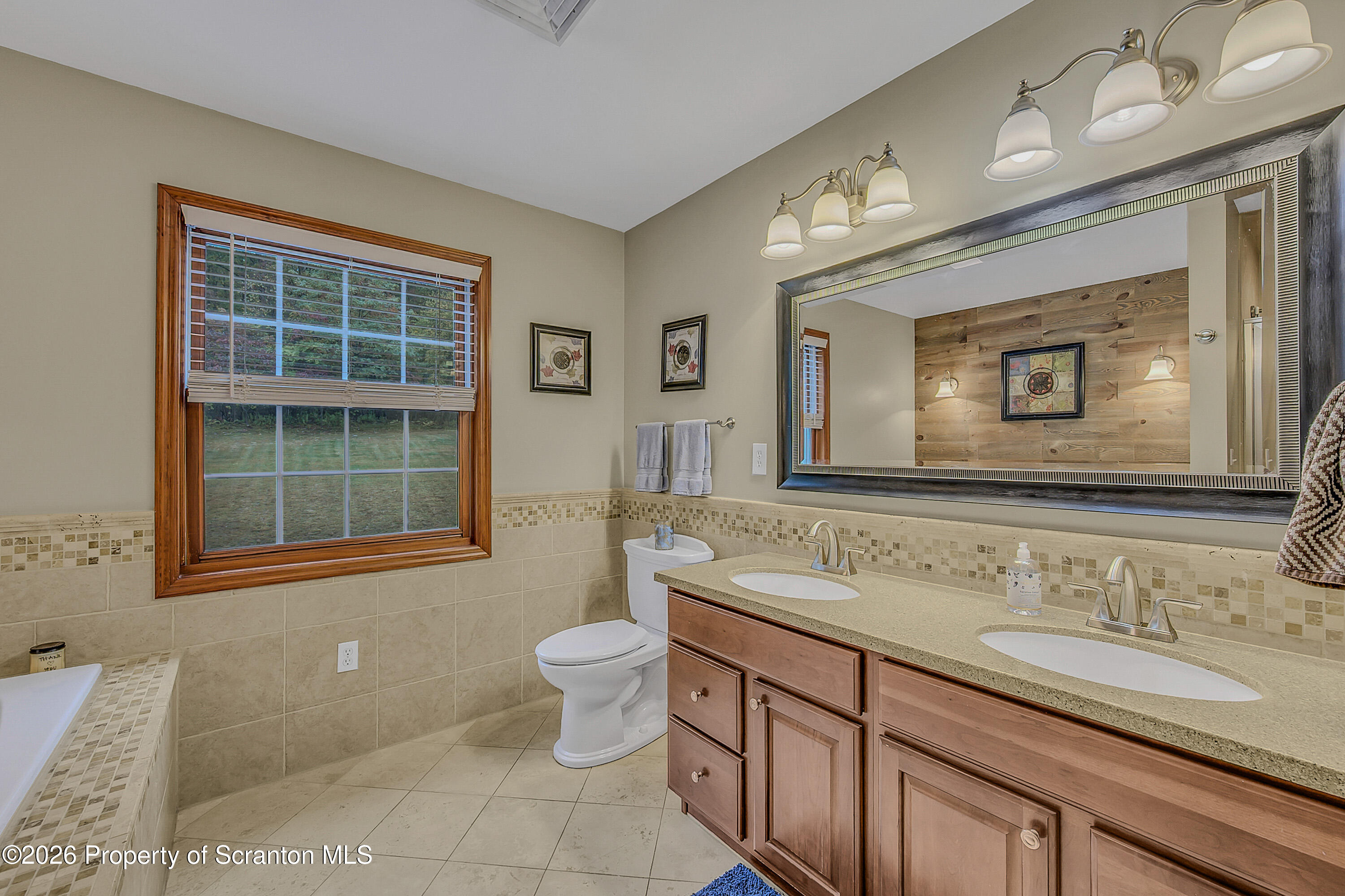 618 Goldbutton Street Archbald, PA 18403 - Photo 34 of 73 Primary Bathroom