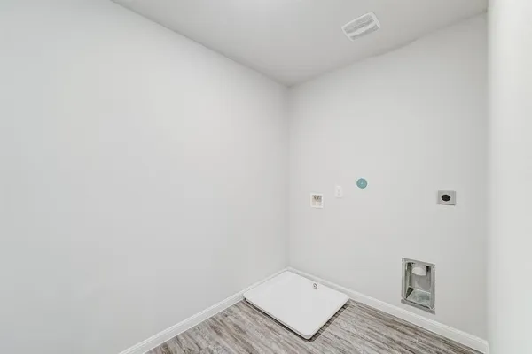 $252,990 | 119 Cooper Drive, Cleburne, TX 76031