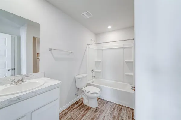 $252,990 | 119 Cooper Drive, Cleburne, TX 76031