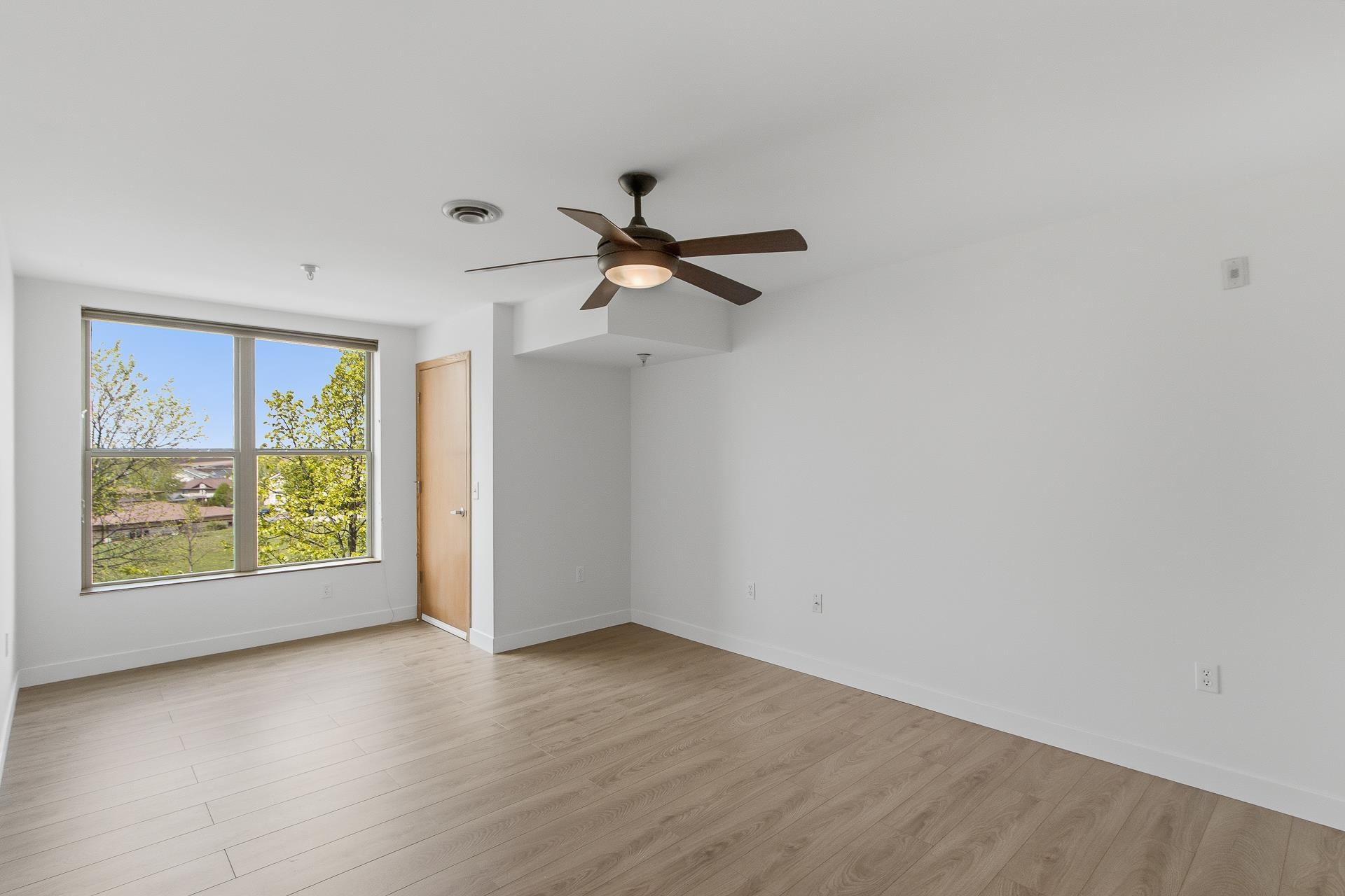 8201 Mayo, Unit 307 Madison, WI 53719 - Photo 20 of 82