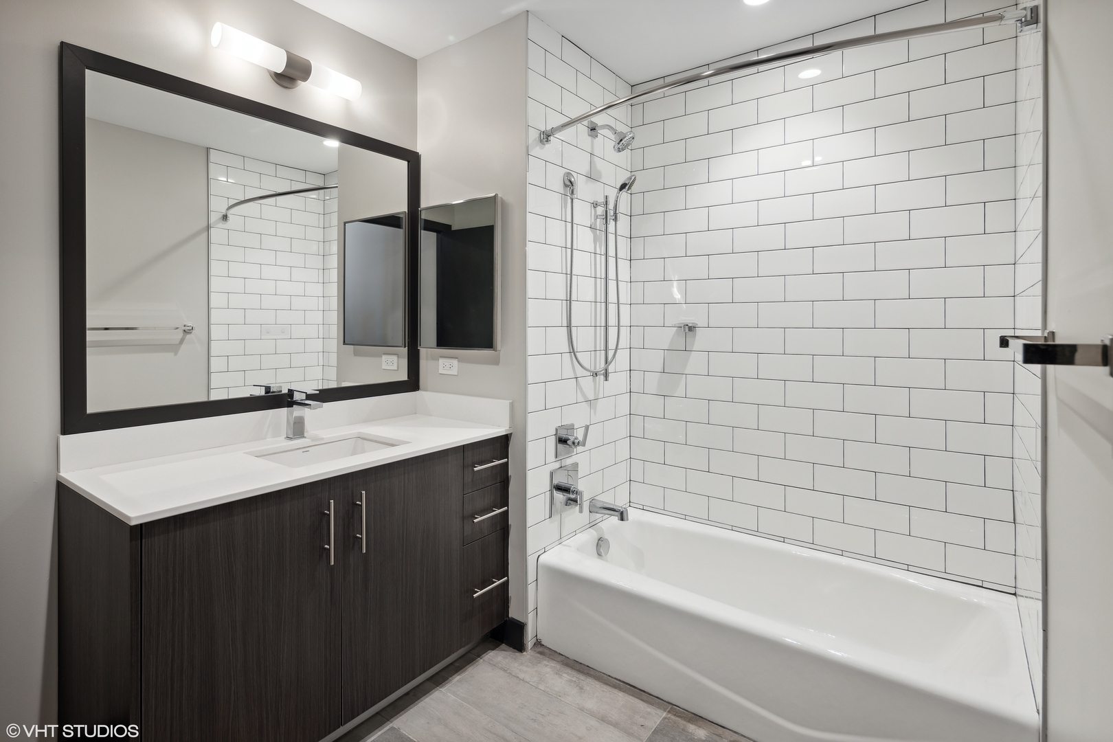 171 North Aberdeen Street, Unit 1007 Chicago, IL 60607 - Photo 11 of 21