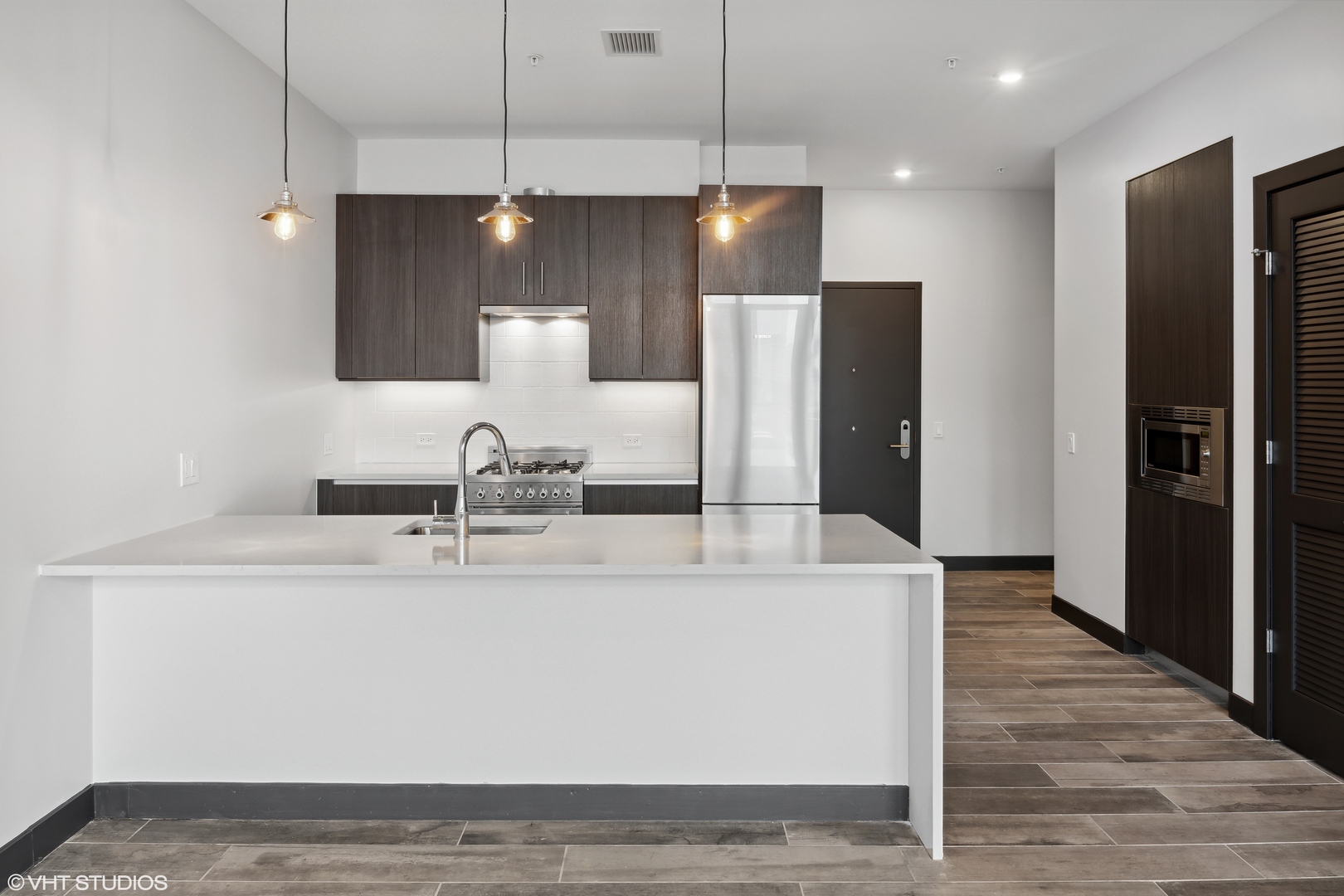 171 North Aberdeen Street, Unit 1007 Chicago, IL 60607 - Photo 5 of 21
