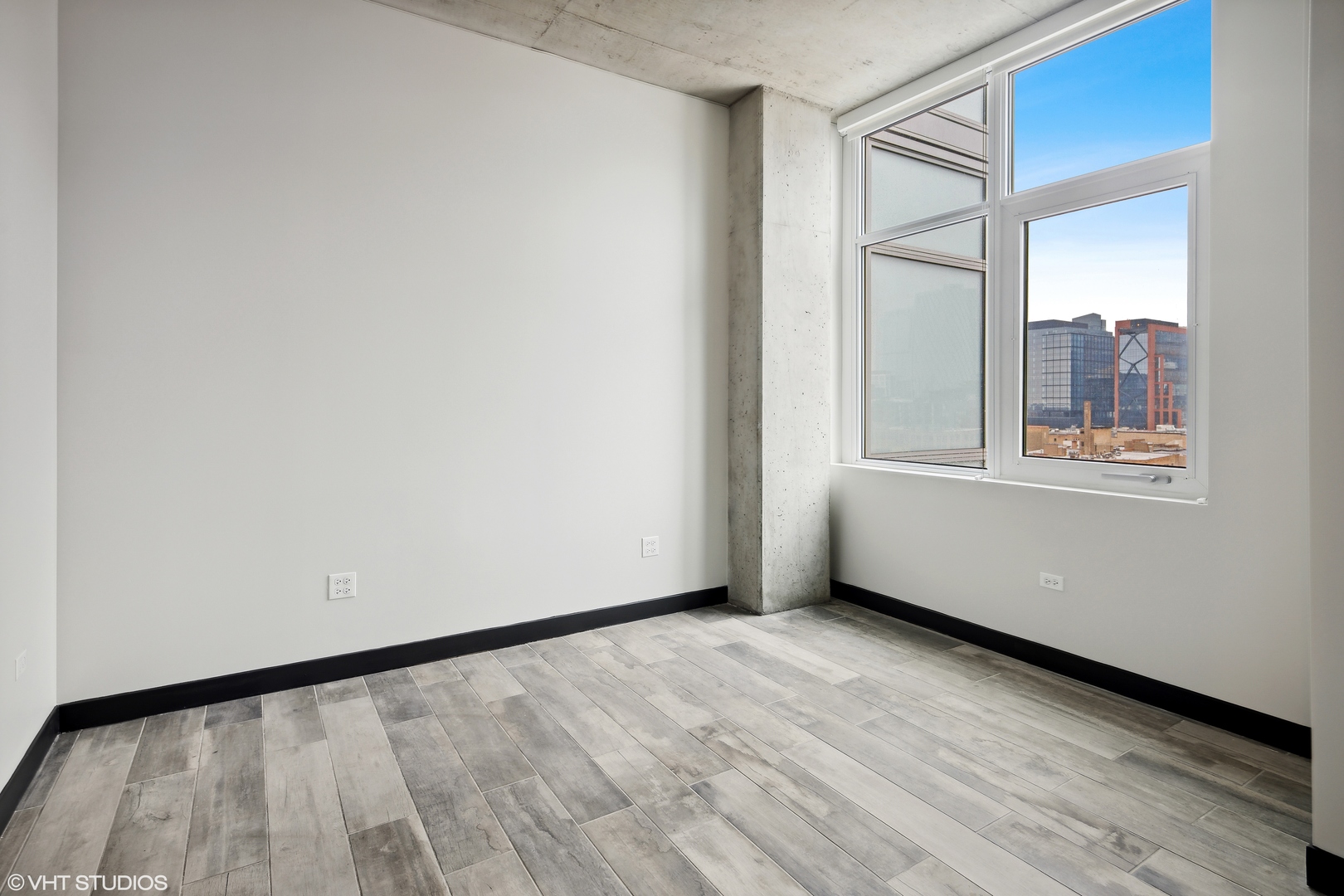 171 North Aberdeen Street, Unit 1007 Chicago, IL 60607 - Photo 8 of 21