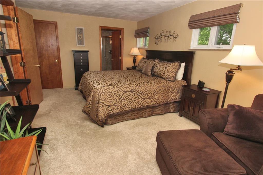 319 Springdale Road Venetia, PA 15367 - Photo 12 of 25